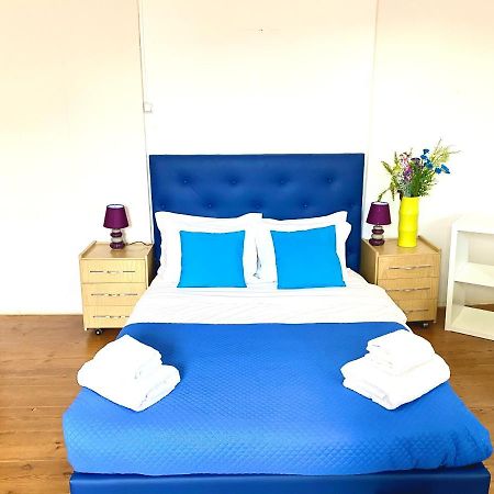 Classic Chiado 1 - Central Guest House Room With Shared Bathroom Lisboa Eksteriør billede
