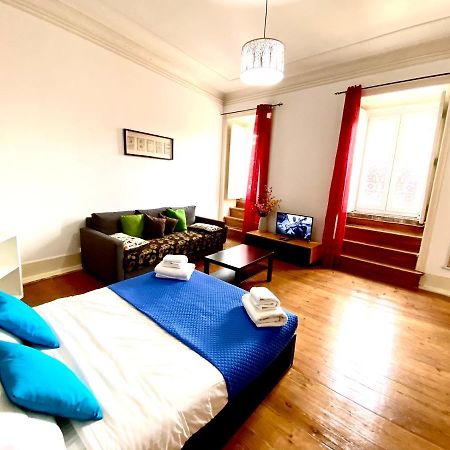 Classic Chiado 1 - Central Guest House Room With Shared Bathroom Lisboa Eksteriør billede