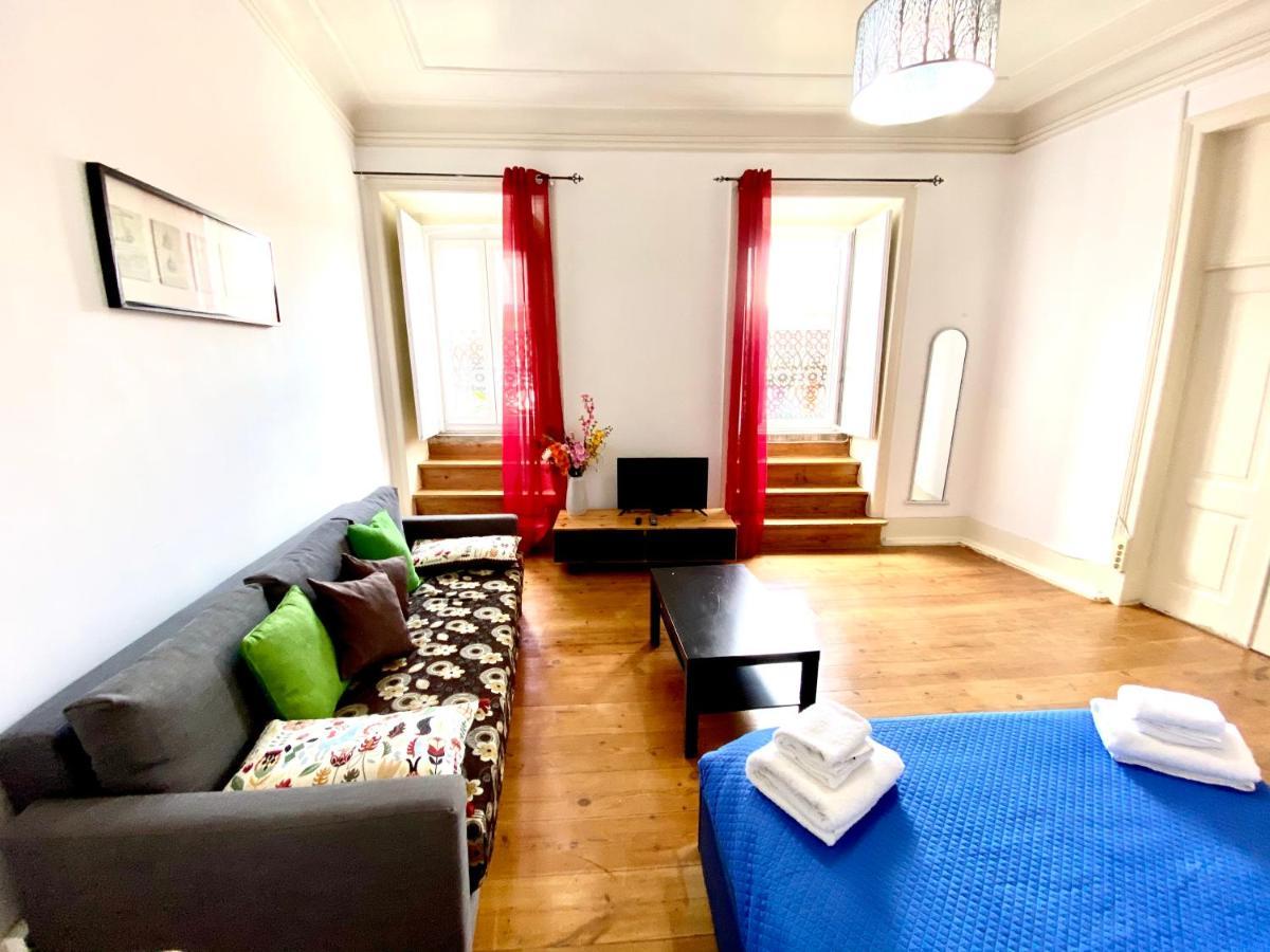 Classic Chiado 1 - Central Guest House Room With Shared Bathroom Lisboa Eksteriør billede