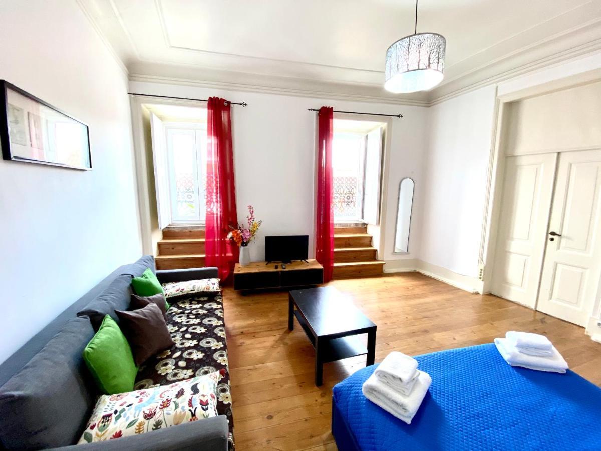 Classic Chiado 1 - Central Guest House Room With Shared Bathroom Lisboa Eksteriør billede