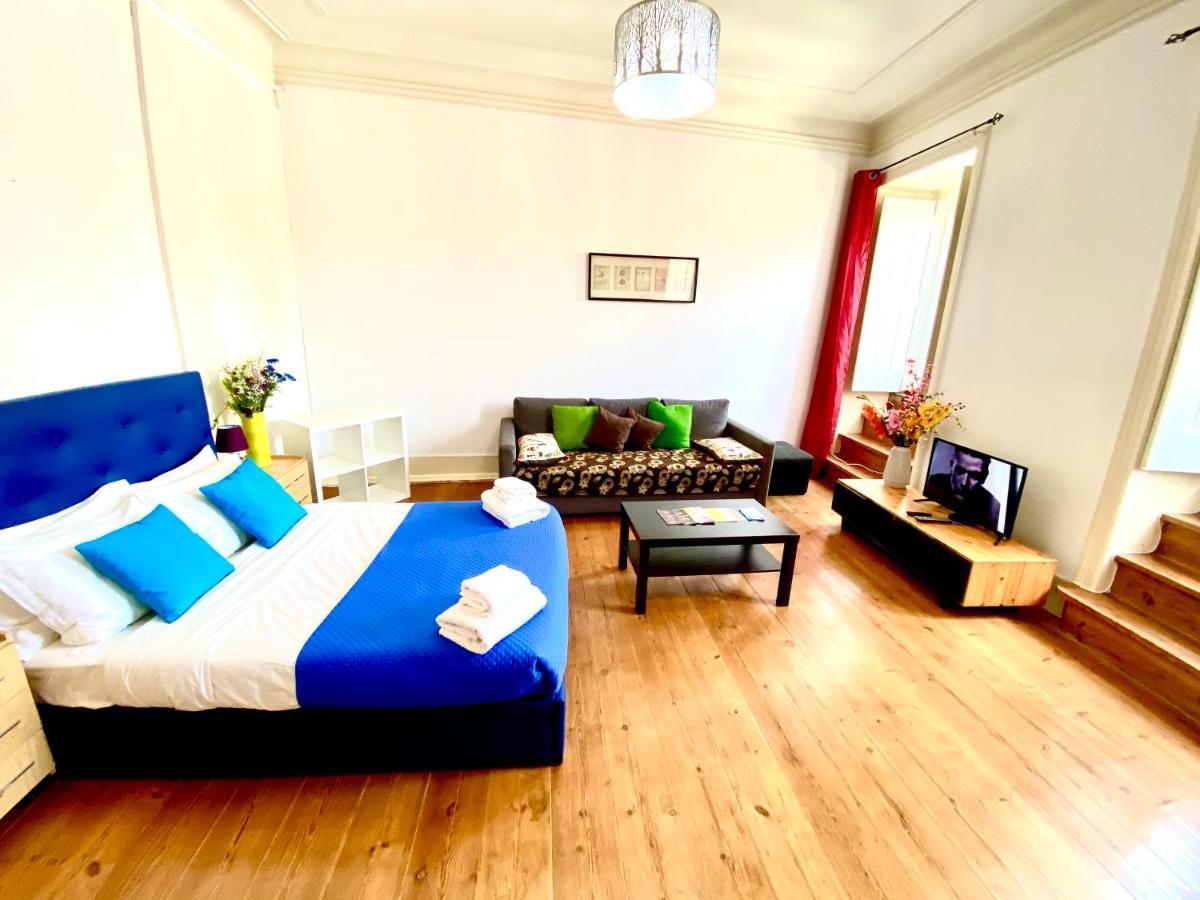 Classic Chiado 1 - Central Guest House Room With Shared Bathroom Lisboa Eksteriør billede